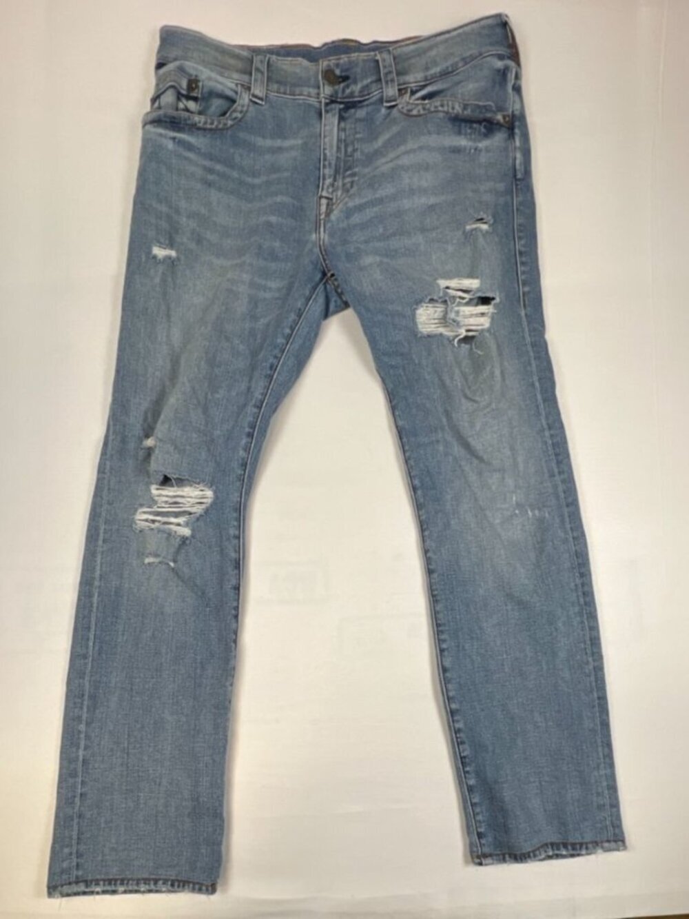 True Religion Men Size 36 Rocco No Flap Distressed Relaxed Slim Light Wash Jeans